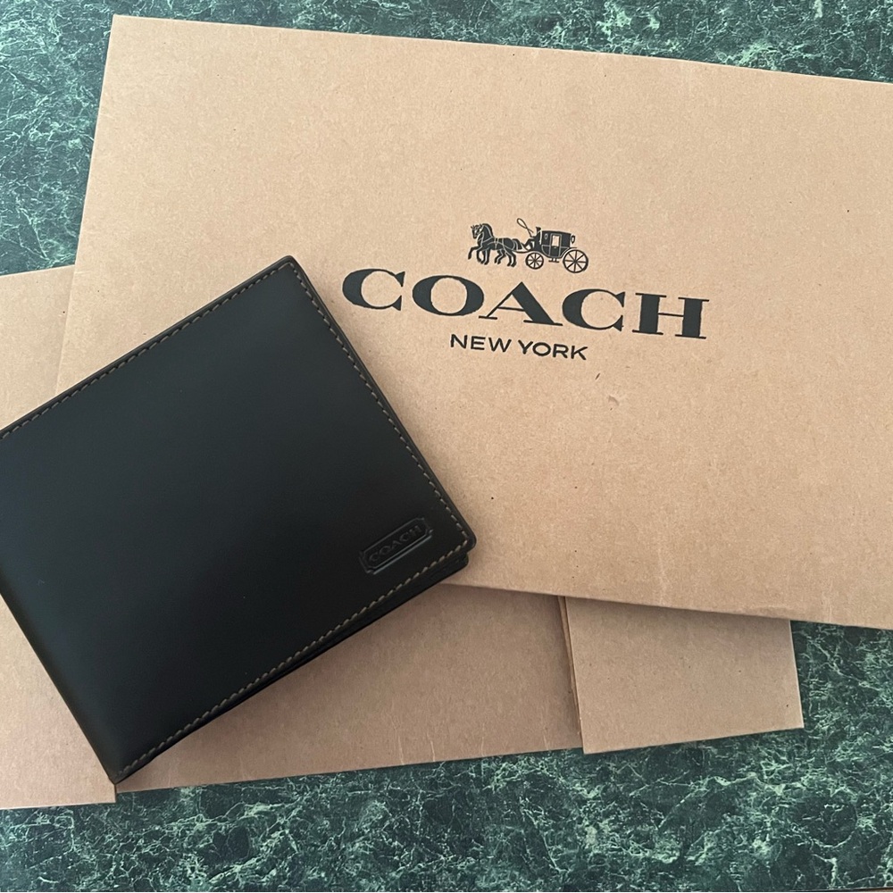 Men’s vintage coach wallet- never used!